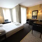 Menada In Royal 아파트 써니비치