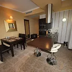 Apartment Menada In Royal