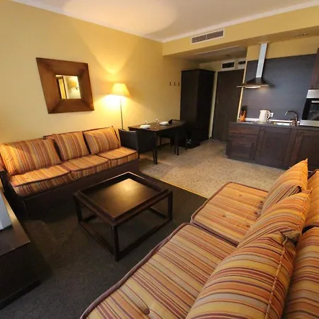 Menada In Royal * 阳光海滩