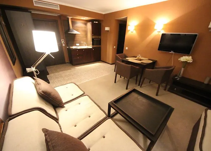 Menada In Royal Apartment