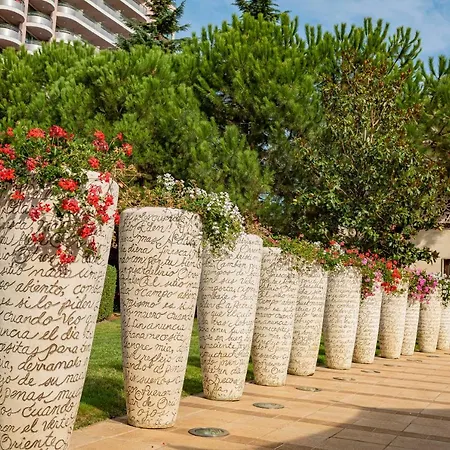 Menada In Royal * Napospart