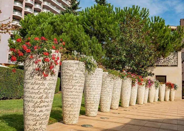 Menada In Royal * Napospart