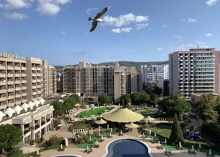 Menada In Royal Apartman Napospart