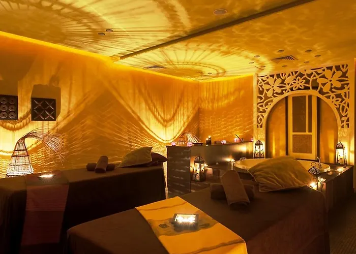 Menada In Royal Napospart