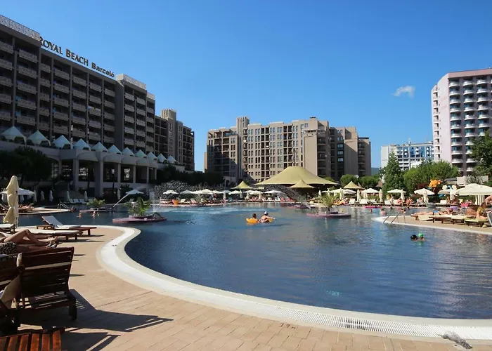 Menada In Royal Apartman